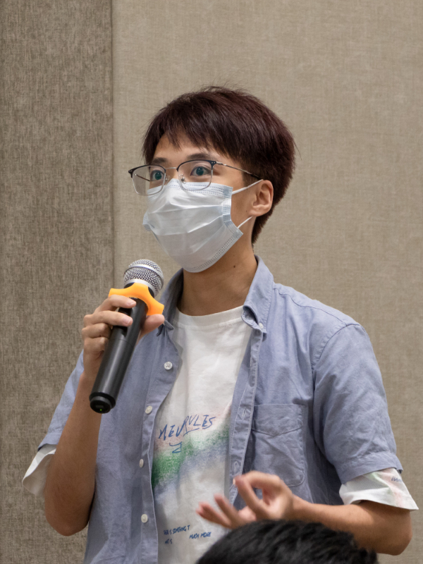 新闻学 王熹 大四.jpg